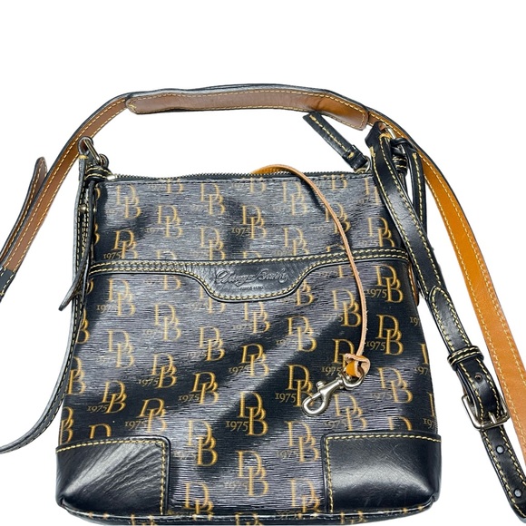 DOONEY AND BOURKE VINTAGE CROSSBODY BAG - Picture 2 of 11